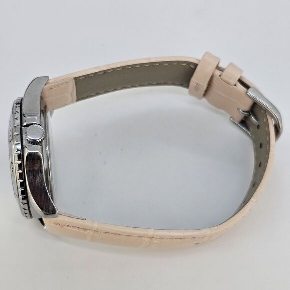 Guess Women\'s Watch 38MM‎ Gray Dial Day Date 24H New Pink Leather Bands Battery main image 14